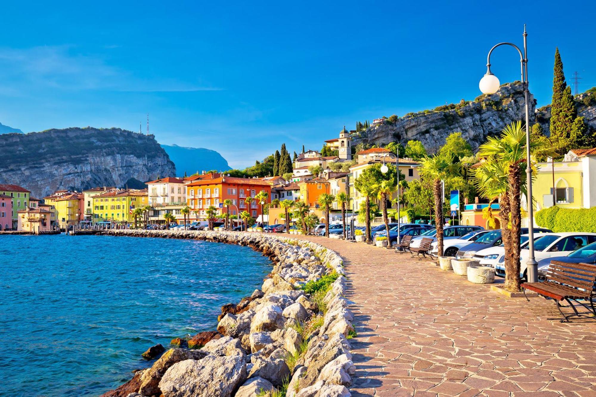 リモーネ・スル・ガルダ Relais Nanzello Garda Living 1 And 2ヴィラ エクステリア 写真